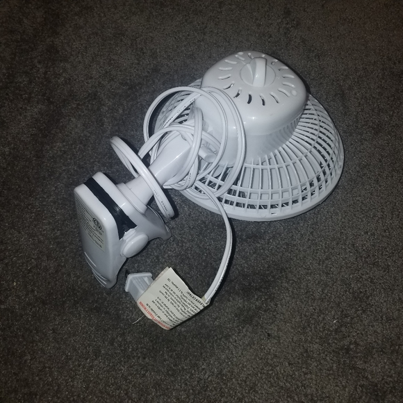 2 Speed Intertek 6in Clip On Fan. - Picture 3 of 3